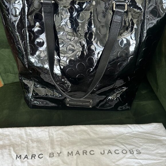 Marc Jacobs Glossy Leather Tote Handbag - Picture 5 of 5